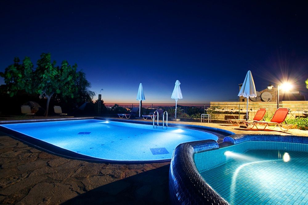 Villa Apollo - Saint George'S Retreat Village Kokkino Chorio Kültér fotó